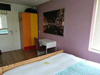 Holiday house Halfweg Features 10