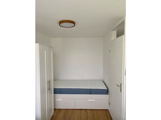 Kinderzimmer/Gästezimmer Bett rechte Seite