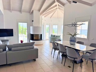 Villa Mandola - Living room with lounge corner