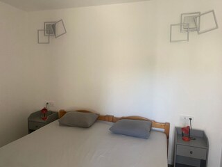 Apartment Lopar Features 9