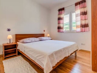Apartment Kastel Kambelovac Features 10