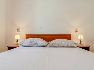 Apartment Kastel Kambelovac Features 12