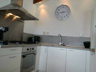 Ferienhaus Anjum Küche 16