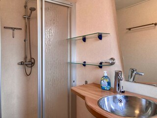 Chalet Anjum Bathroom 17