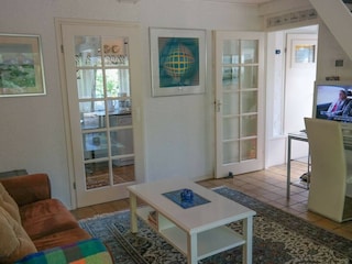 Holiday house Oostmahorn Living Room 17