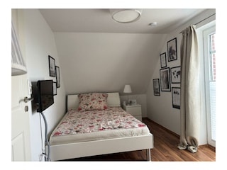 Schlafzimmer 2