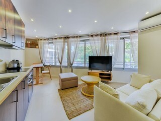 Apartment Antibes  2