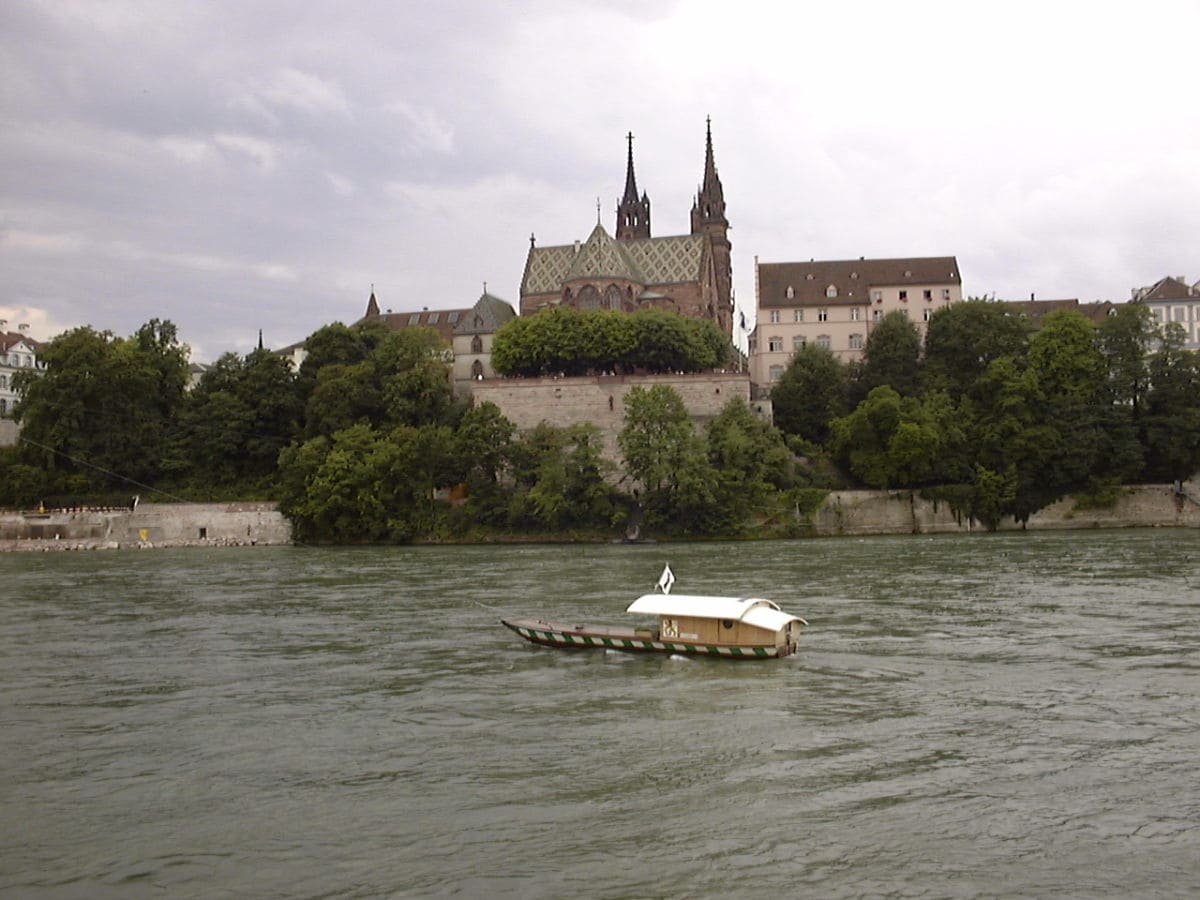 Basel Rhein und Münster