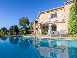 Apartment Biot  2