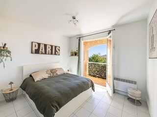 Apartment Biot  10
