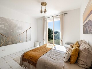 Apartment Biot  32
