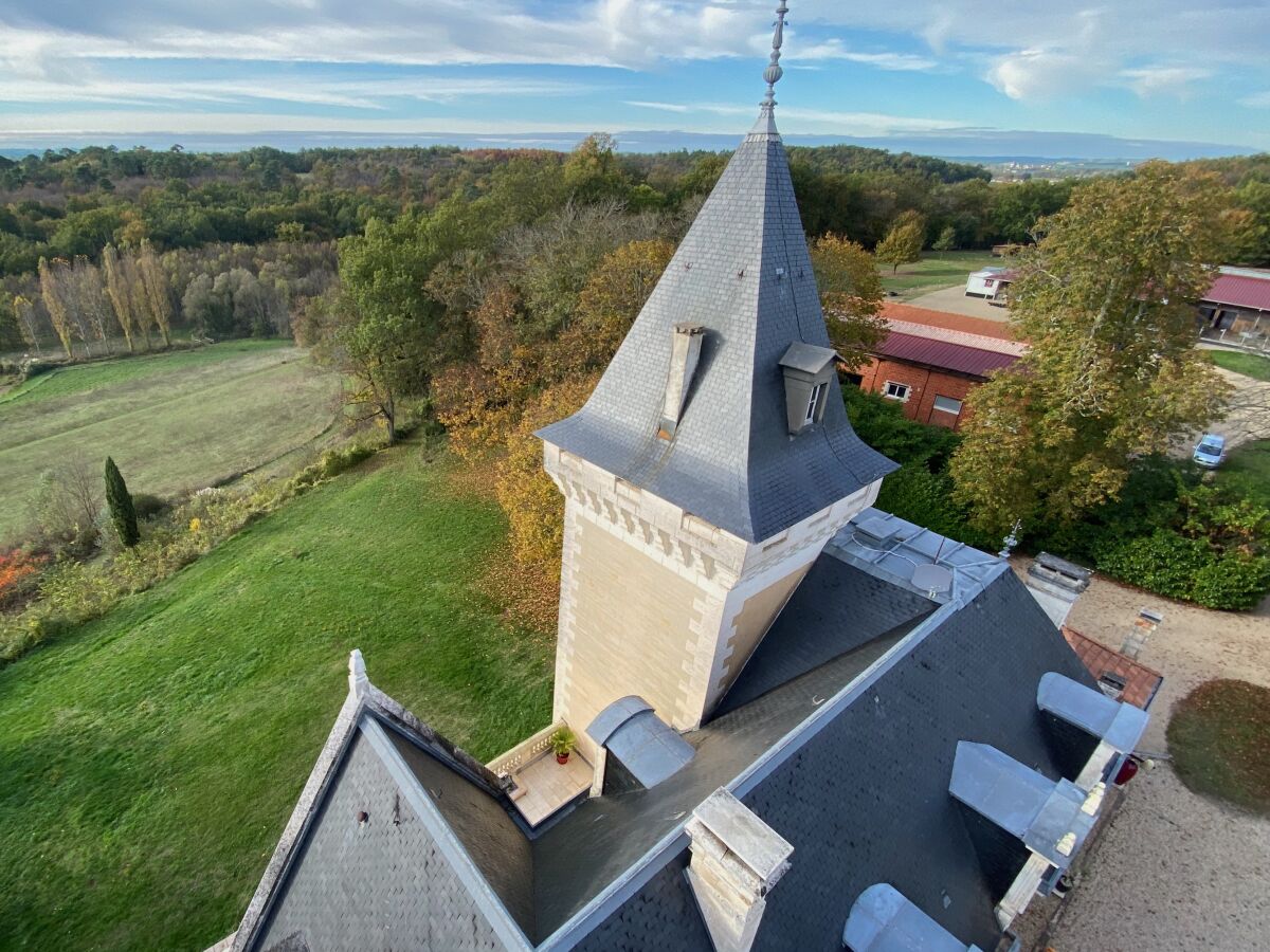 Château de Bellevue (1612) im 40 ha Schlosspark