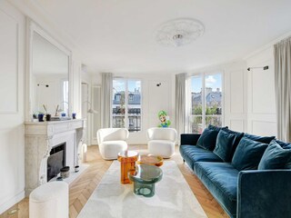 Apartment Paris  8