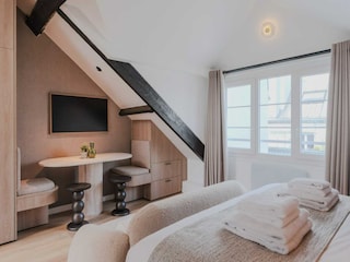Apartment Paris  8