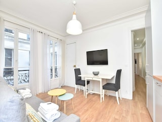 Apartment Paris  9
