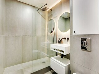 Apartment Paris  8