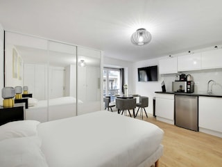 Apartment Paris  8