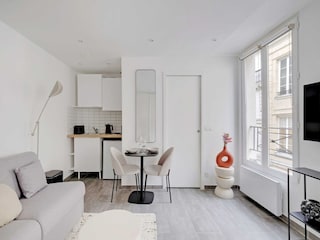 Apartment Paris  8