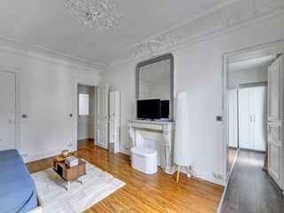 Apartment Paris  8