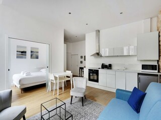 Apartment Paris  8