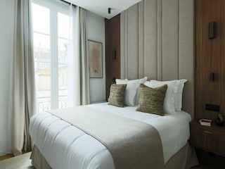 Apartment Paris  17
