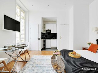 Apartment Paris  9