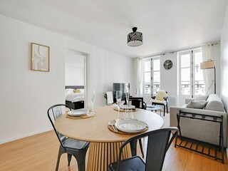 Apartment Paris  8