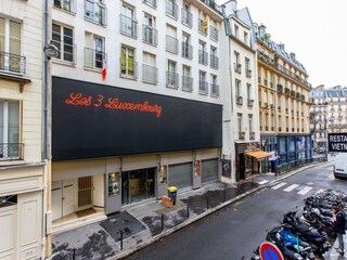Apartment Paris  8