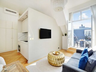 Apartment Paris  8