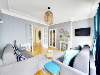 Apartment Paris  8