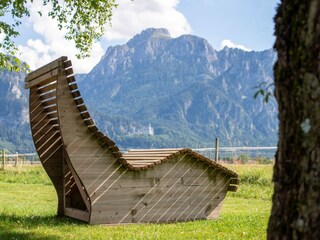 Ruheliege unter Birken