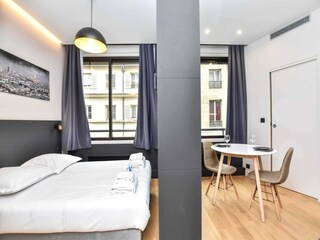 Apartment Paris  8