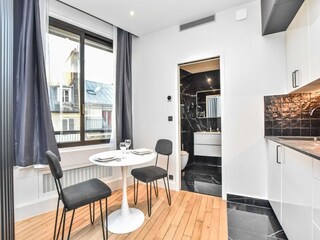 Apartment Paris  8