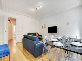 Apartment Paris  8