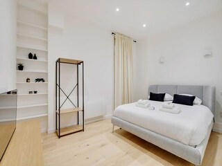 Apartment Paris Features 9
