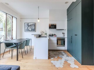 Apartment Paris  8
