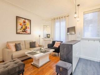Apartment Paris  8