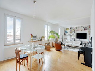 Apartment Paris  8