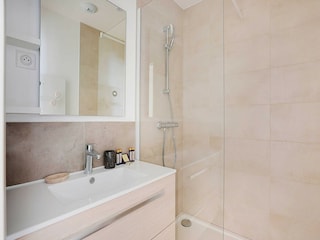 Apartment Paris  32