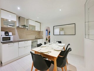 Apartment Paris Features 6