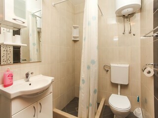 Apartment Suđurađ Ausstattung 11