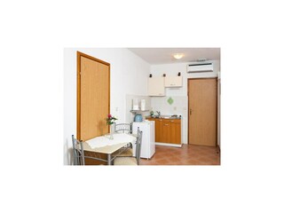 Apartment Suđurađ Features 4
