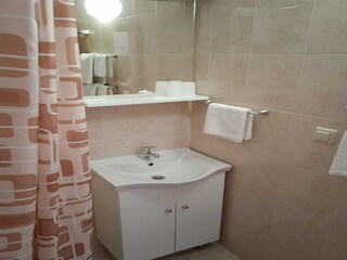 Apartment Suđurađ Ausstattung 14