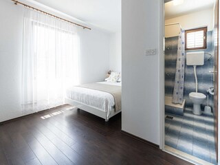 Apartment Molunat Ausstattung 8