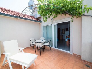 Apartment Postira  14