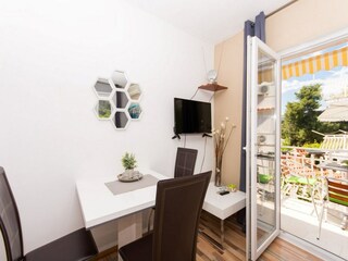 Apartment Okrug Gornji  25
