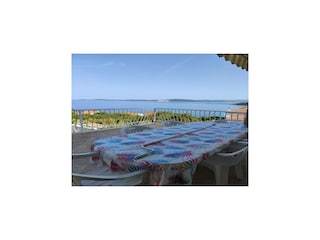 Vakantiehuis Maslinica  10