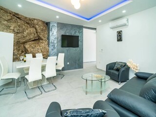 Apartment Molunat Ausstattung 15