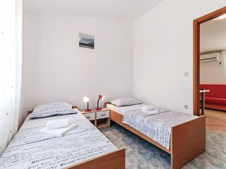 Apartment Povljana Ausstattung 7