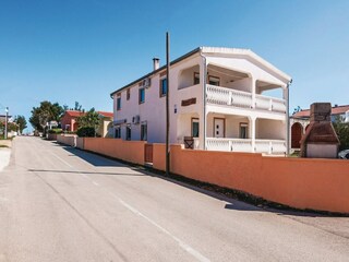 Apartment Povljana Außenaufnahme 2